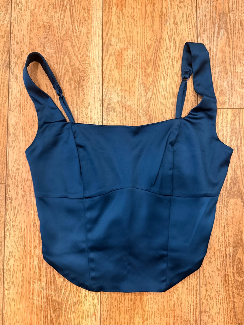 Abercrombie & Fitch satin-like crop in deep blue